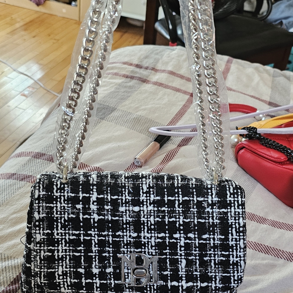 Badgley Mischka Yellow Quilted Crossbody Bag - Picture 8 of 13